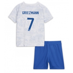 Frankrike Antoine Griezmann #7 Bortedraktsett Barn VM 2022 Kortermet (+ Korte bukser)
