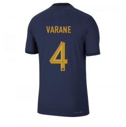 Frankrike Raphael Varane #4 Hjemmedrakt VM 2022 Kortermet