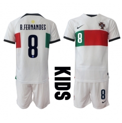 Portugal Bruno Fernandes #8 Bortedraktsett Barn VM 2022 Kortermet (+ Korte bukser)