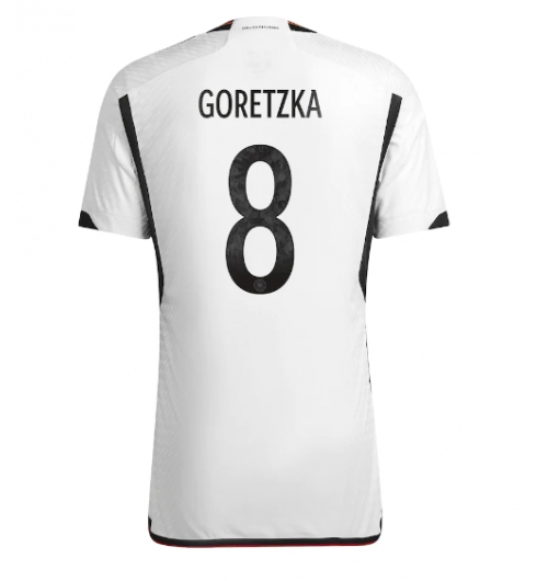 Tyskland Leon Goretzka #8 Hjemmedrakt VM 2022 Kortermet
